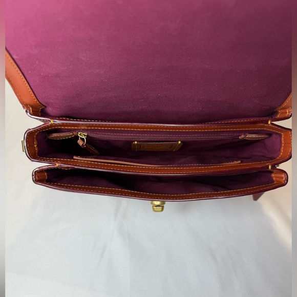 Coach Signature Cassie - Picture 4 of 11